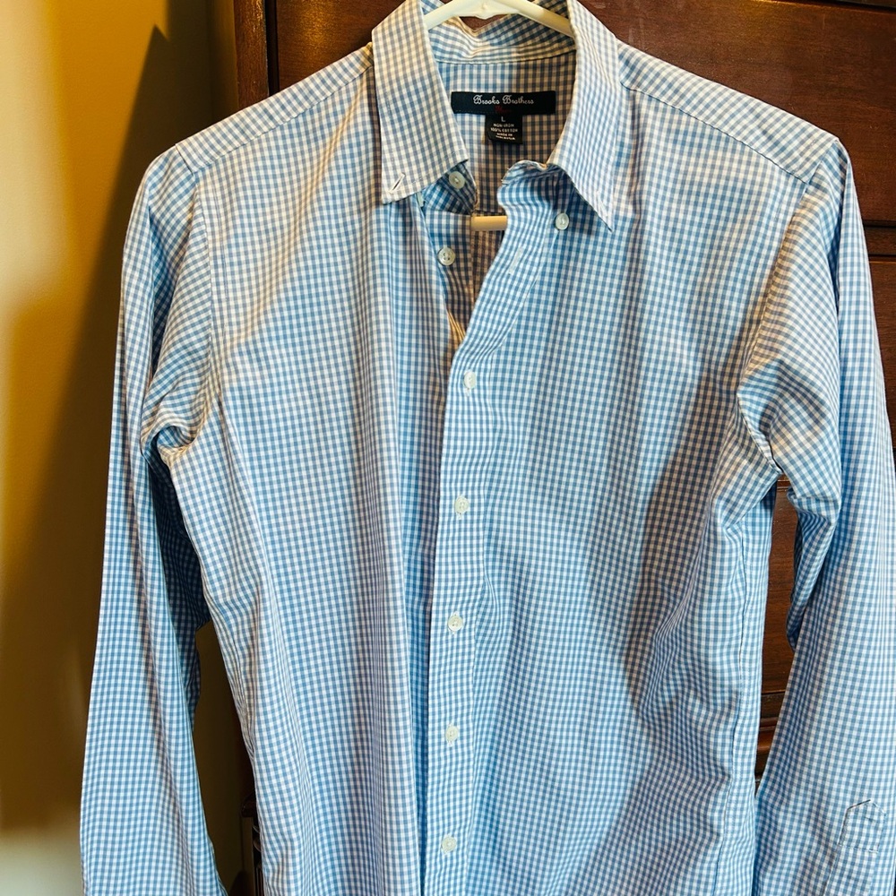 Beautiful Brooks Brothers non-iron dress shirt